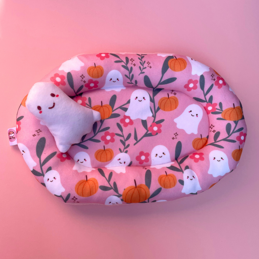 Piggy Pillow in Summerween
